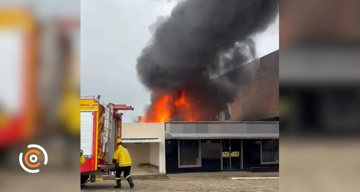 Incêndio destrói estabelecimento comercial em Irineópolis