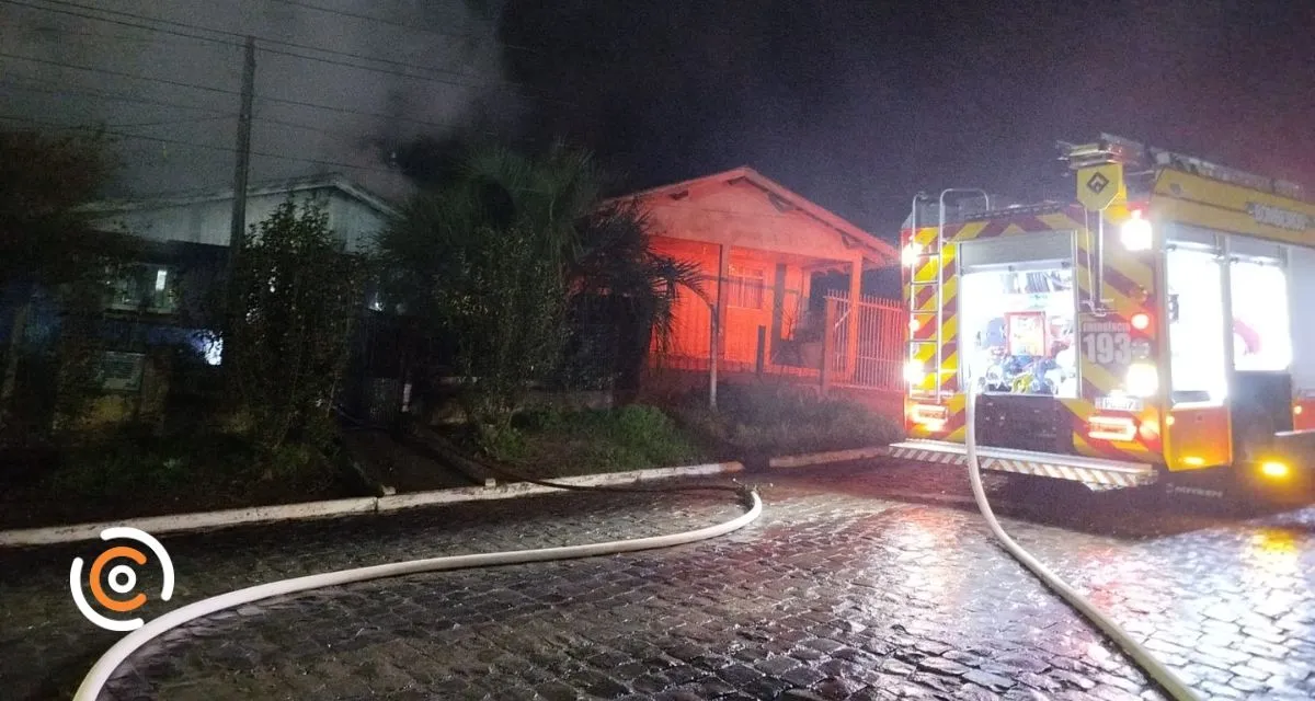 Incêndio em residência deixa um ferido em Major Vieira