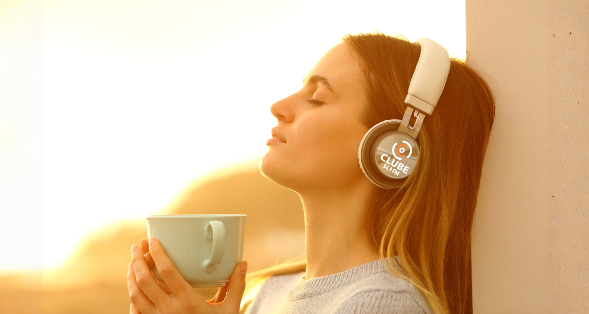 Você toma café à noite e dorme bem? Entenda como a bebida age no organismo
