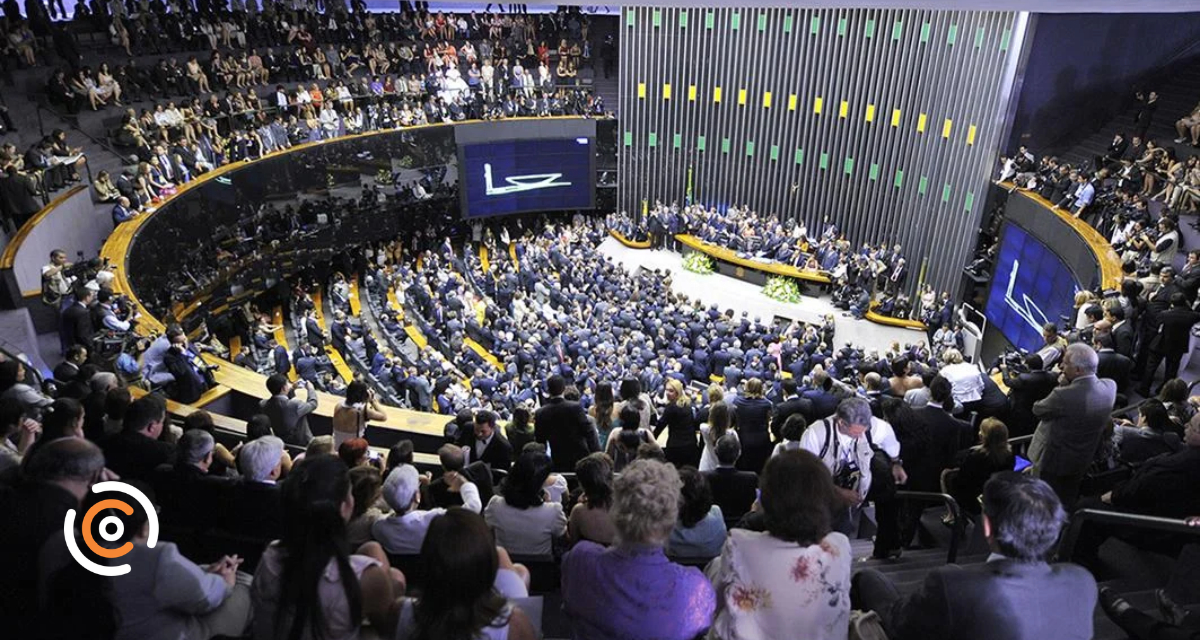 Confira os 16 deputados federais eleitos por Santa Catarina em 2026