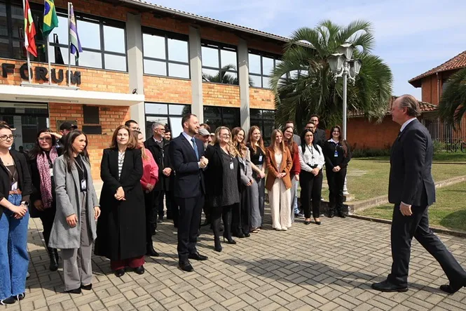 Comitiva do TJSC visita Canoinhas e redes sociais gera onda de desinformação