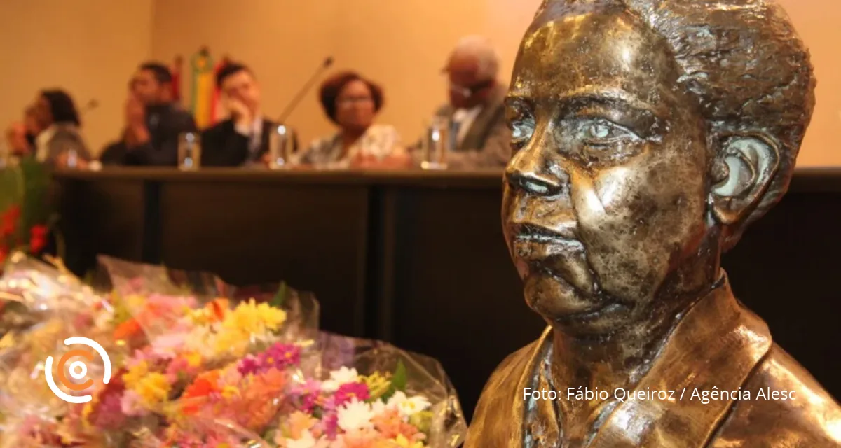 Quem foi Antonieta de Barros, a catarinense que instituiu o Dia do Professor em SC